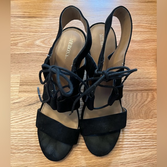 Merona black heels size 9 - Picture 2 of 5